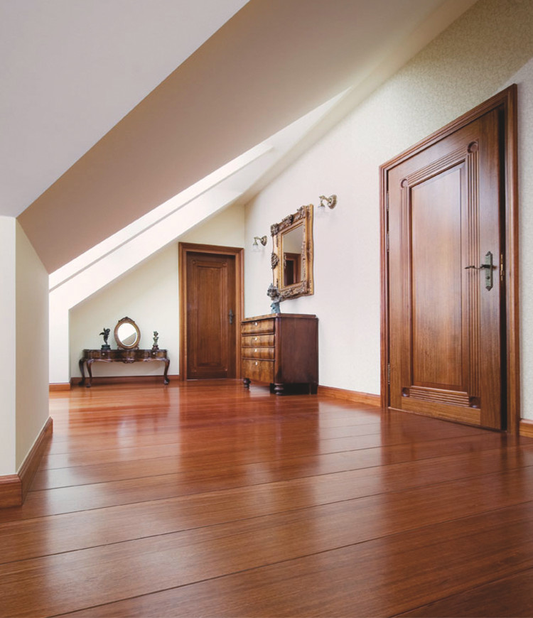 Immagine galleria 10 - Pavimento in legno nel corridoio