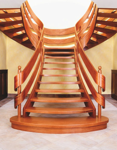 Immagine galleria 1 - Scale in legno marrone